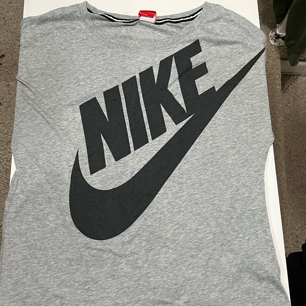 Women’s cotton long-sleeve shirt